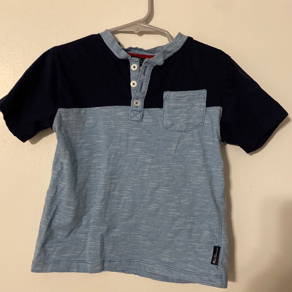 Blue tshirt